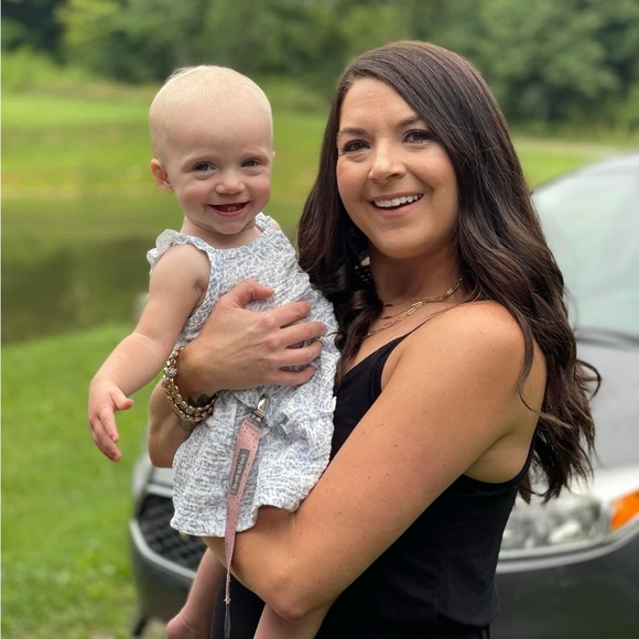 Meet your Posher, Lauren - Picture 1 of 1